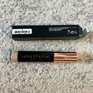 ANASTASIA BEVERLY HILLS MAGIC TOUCH CONCEALER
